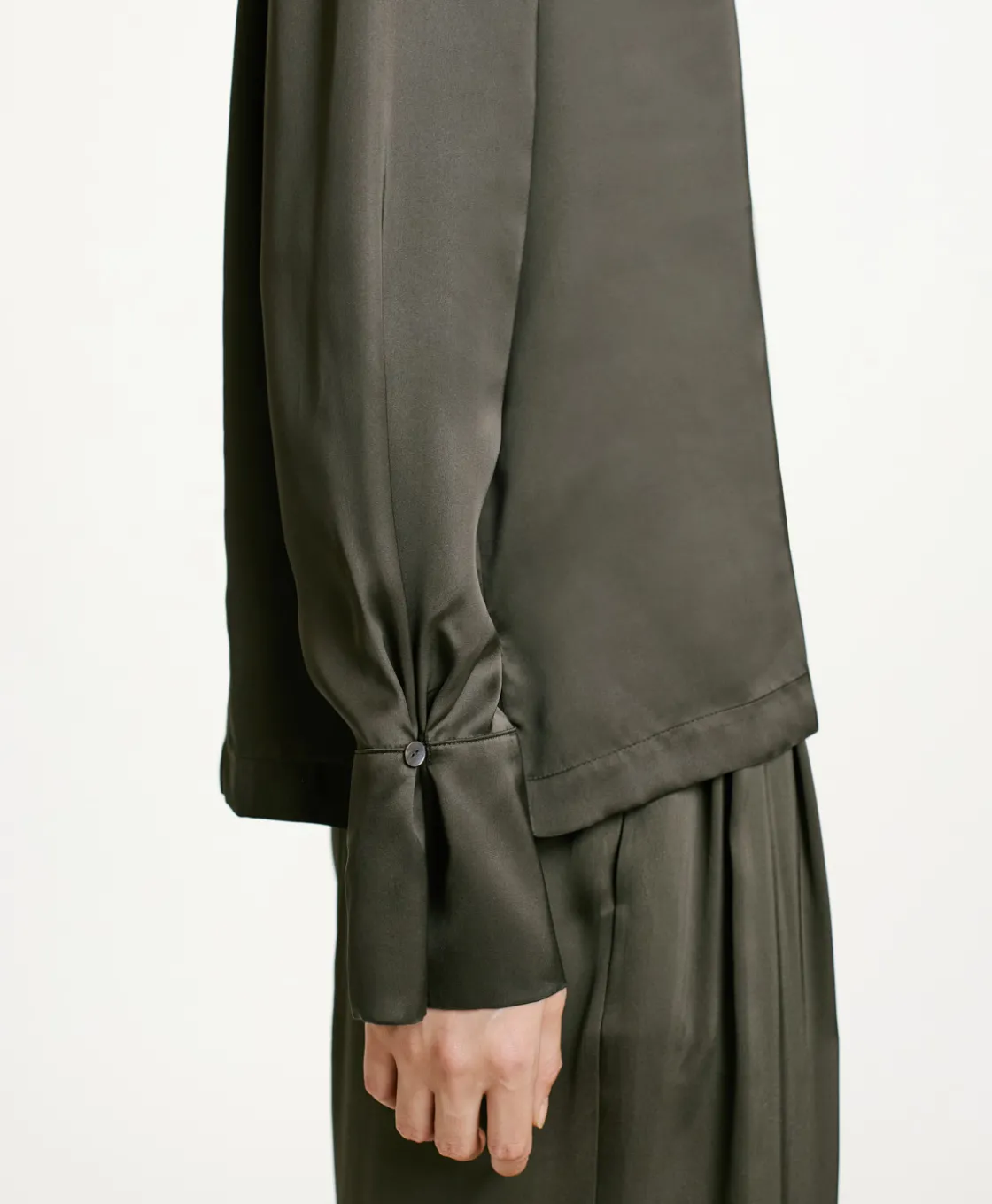 Momoni Chemises Et Blouses*BLOUSE KENTA EN SOIE LAVÉE - VERT MILITAIRE VertMilitaire