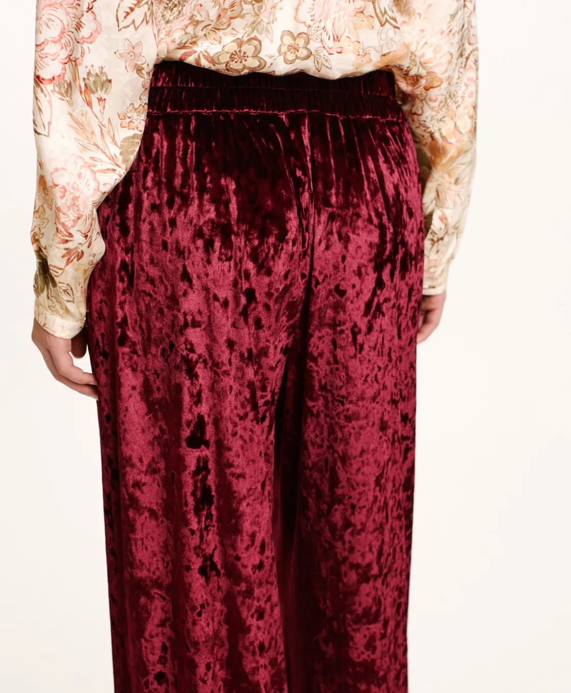 Momoni Pantalons*PANTALON BACCARAT EN VELOURS STRETCH - Bordeaux