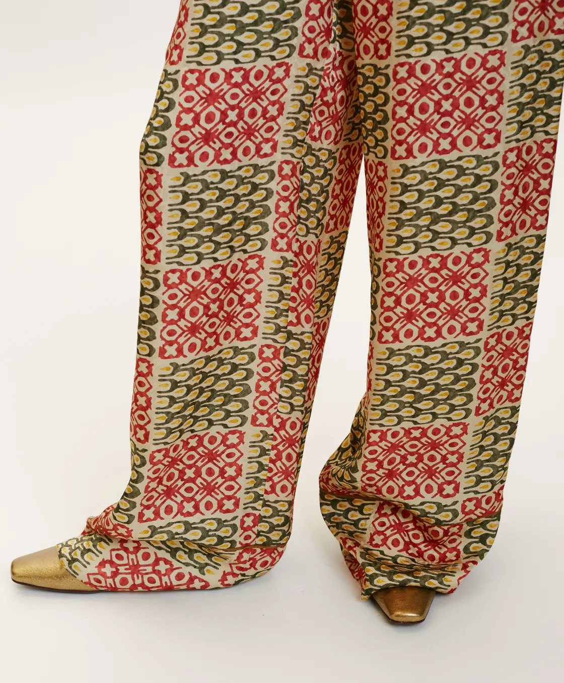 Momoni Pantalons*PANTALON DAIKI EN VISCOSE JACQUARD IMPRIMÉE - Militaire/Corail