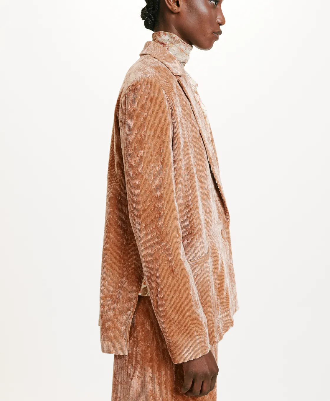 Momoni Costumes*VESTE HINATA EN VELOURS STRETCH BICOLORE - Amande